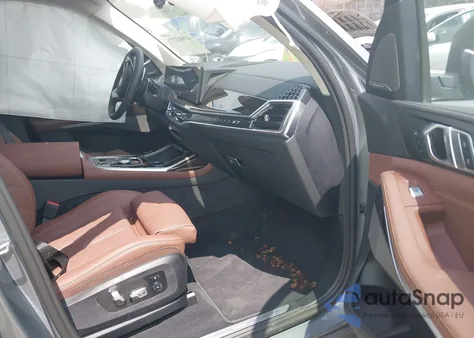 2025 BMW X7 xDrive40I из США, поврежденный, VIN 5UX23EM06S9Z52246